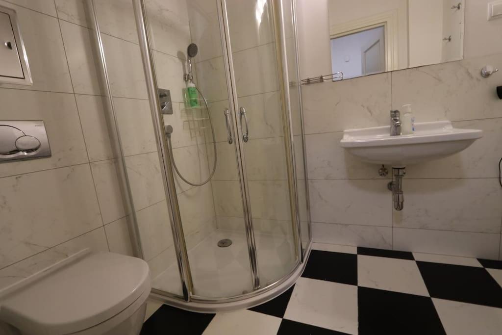 Fantastic Waw - Kp22 Room C Warsaw Ngoại thất bức ảnh